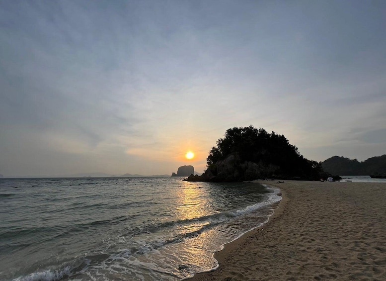 Picture 5 for Activity Krabi: Hong Island Sunset Tour and BBQ Dinner