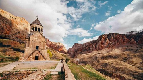 Khor Virap, Hin Areni Winery, Tolma master class, Noravank