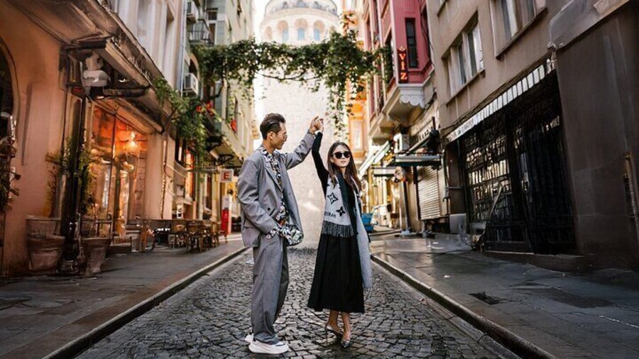 Istanbul Photoshoot tour with Local Photographer