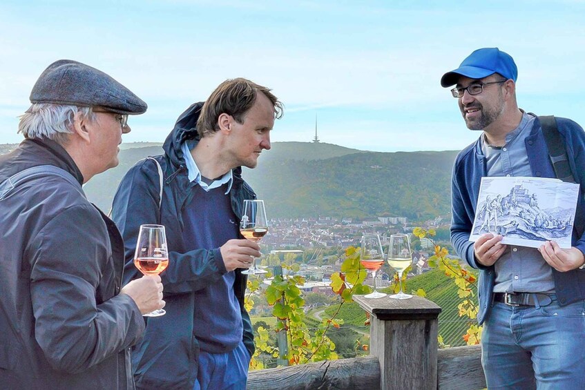 Picture 1 for Activity Stuttgart: Wine hike with wine tasting
