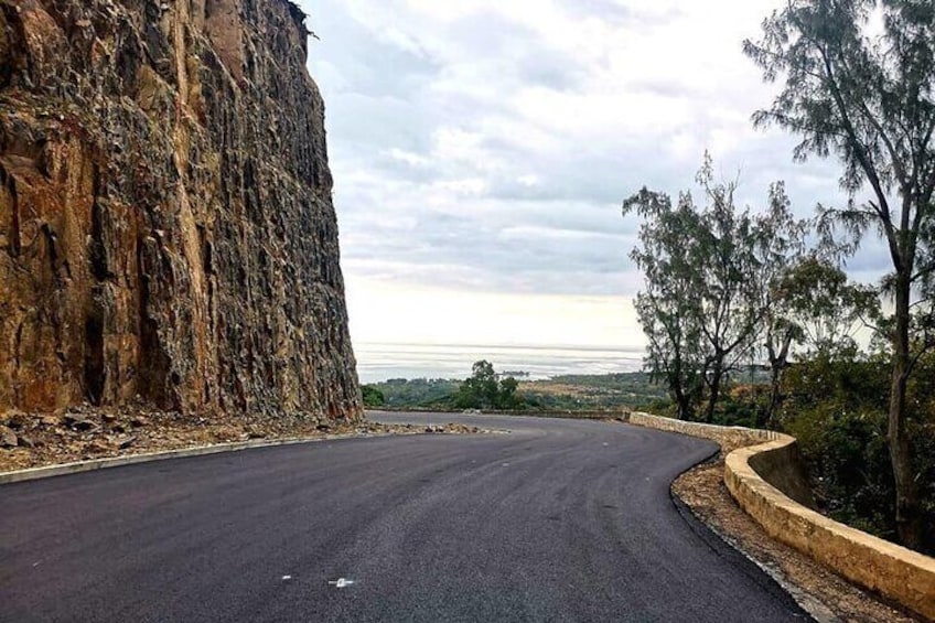 The famous Chamarel road that leads to casela is very scenic full of surprises