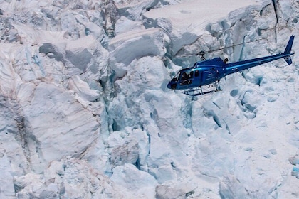 PRIVATE: Shackleton Glacier Whisky Flight - 50mins