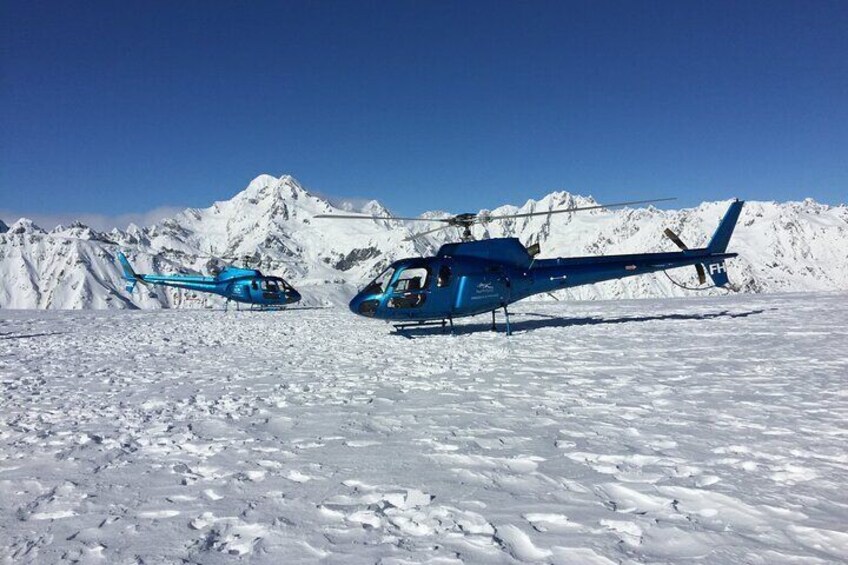 Private Flight - 2 Glaciers - Snow Landing - Franz Josef - 35mins