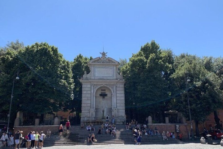 2 Hour Guided Walking Tour in Trastevere and Jewish Ghetto