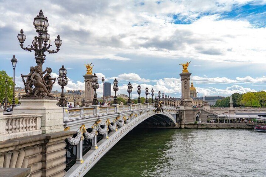 Full Day Private Shore Tour in Paris from Le Havre Cruise Port