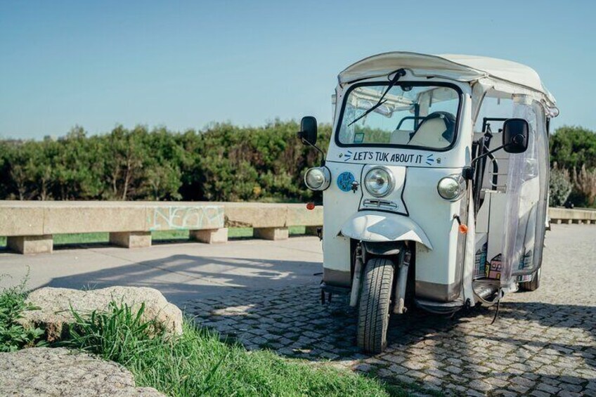 2 Hour Discover Gaia on a Private Eco-Friendly Tuk Tuk Tour