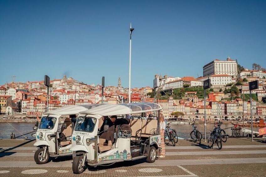 2 Hour Discover Gaia on a Private Eco-Friendly Tuk Tuk Tour