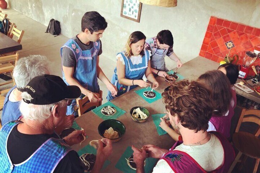 Traditional Oaxacan Cooking Class in Gueta Oaxaca