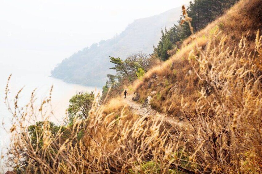 Hiking in an ancient trail 