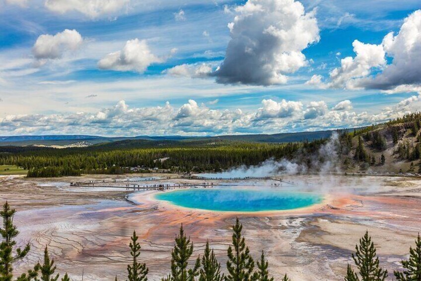 Salt Lake City Departure Yellowstone Park 3-day Panoramic Tour