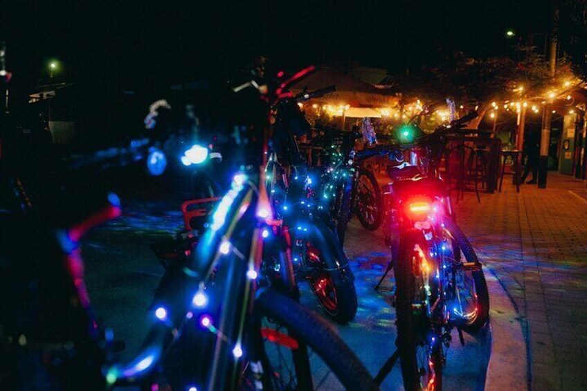 Twilight Neon Glow E-Bike Bliss Tour in Oranjestad and Coastal 