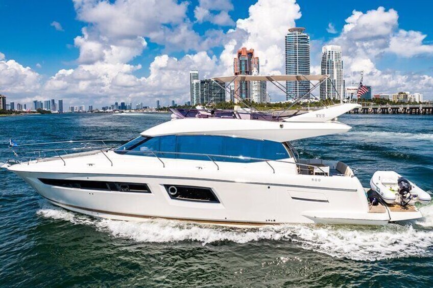 52-feet All Inclusive Flybridge Yacht Rental in Miami