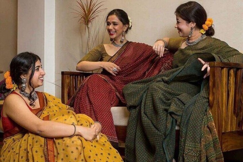 1-Hour Guided Saree and Veshti Workshop in Puducherry