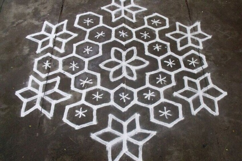 1-Hour Traditional Kolam Art class using Colored Flour with Guide