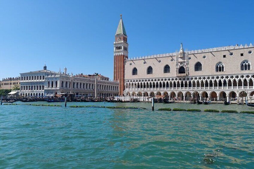 Tour to Venice with Gondola Trip from Vienna 3 days Italy Tour