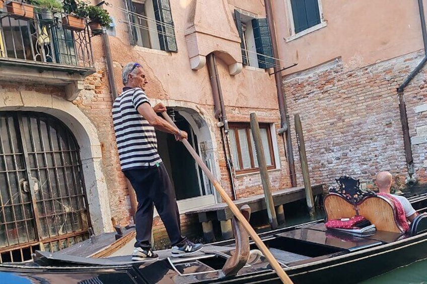 Tour to Venice with Gondola Trip from Vienna 3 days Italy Tour