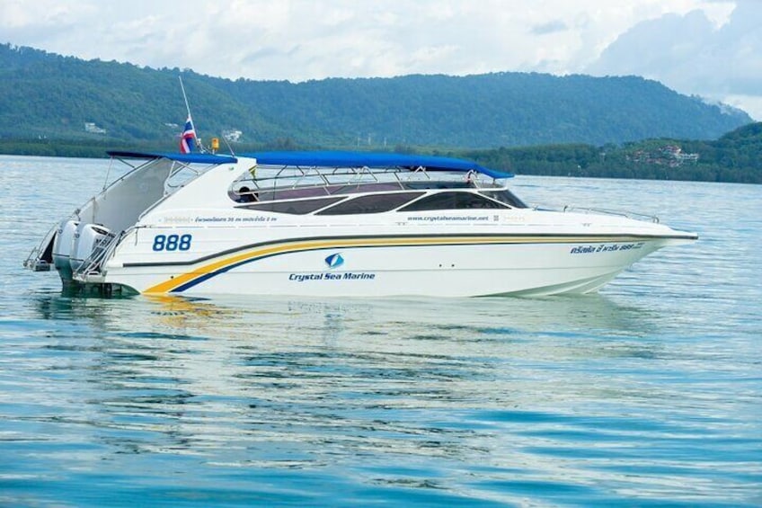 Phi Phi & Bamboo Island Private Speedboat Tour from Phuket