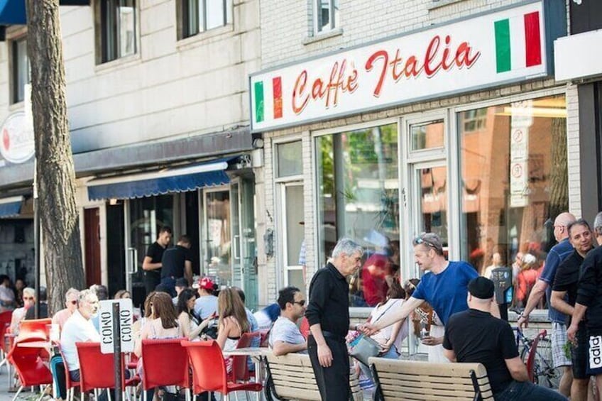 2-Hour Private Guided Walking Tour in Montreal Little Italy 