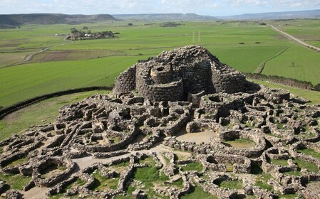 Depuis Cagliar : Visite du nuraghe de Barumini et de la Casa Zapata