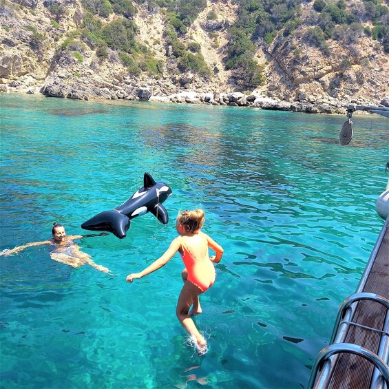 Picture 5 for Activity Alghero: Gulf of Alghero Fishing Boat Trip with Fresh Lunch