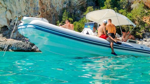 Depuis Santa Maria Navarrese : Excursion en Maxi Dinghy dans le Golfe d'Oro...