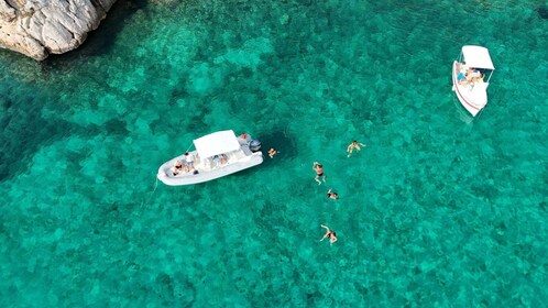 Alghero: Båtutflykt med snorkling i Porto Conte