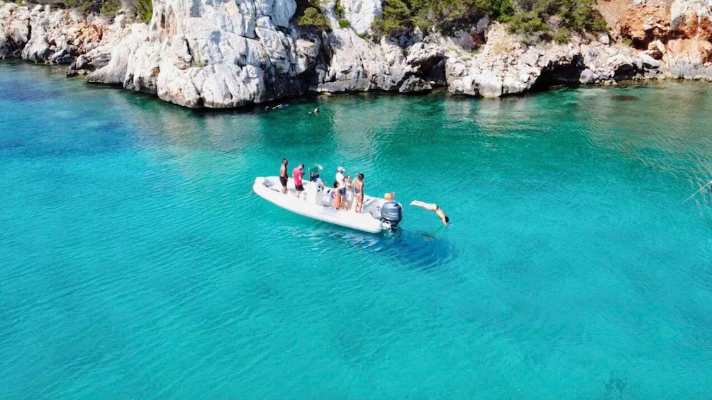 Alghero: Boat Tour with Snorkeling in Porto Conte