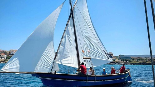 Alghero: excursión en velero con aperitivo