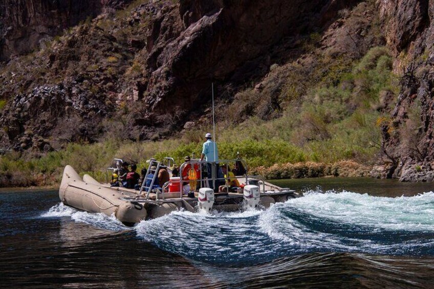 1.5 Hour Guided Raft Tour at Base of Hoover Dam With Transport