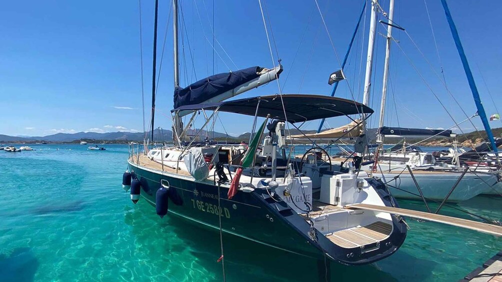 Porto San Paolo: Tavolara Island Sailboat Cruise with Lunch