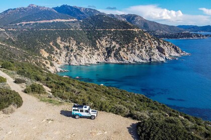 De Cagliari : Excursion en 4x4 à Villasimius et ses plages