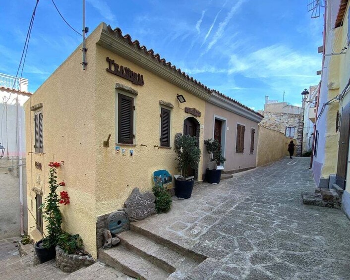 Picture 14 for Activity Castelsardo: Medieval Village Walking Tour with Aperitif