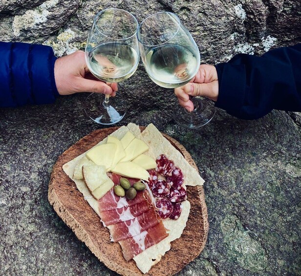 Picture 8 for Activity Castelsardo: Medieval Village Walking Tour with Aperitif