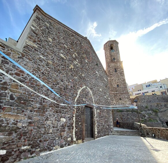 Picture 19 for Activity Castelsardo: Medieval Village Walking Tour with Aperitif