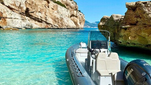 从卡拉戈诺内出发奥罗塞海湾橡皮艇之旅