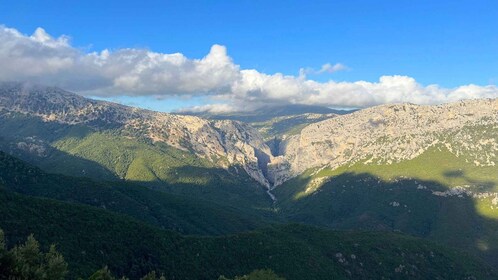 Desde Genna Silana: caminata guiada por el cañón de Gorropu