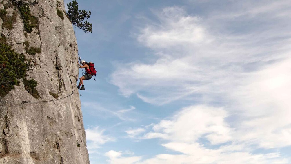 Picture 3 for Activity Monteleone Rocca Doria: Via Ferrata della Regina