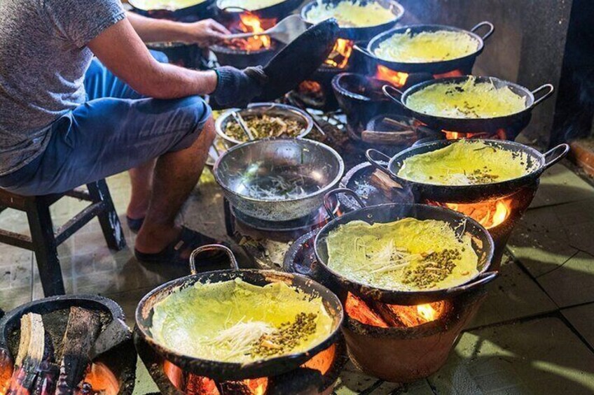 Saigon Evening Street Food Tour with a Real Foodie