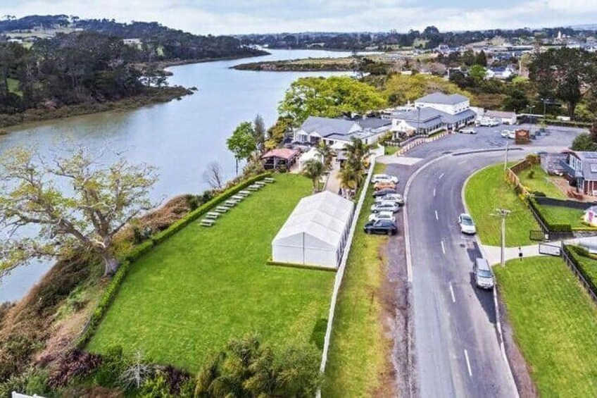 Guided Riverhead Tavern Kayak Tour in Auckland