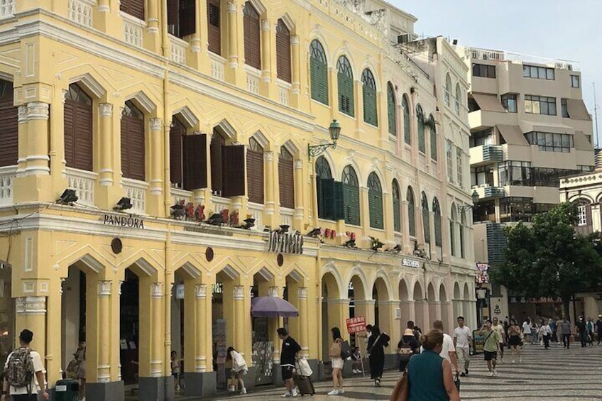 Senado Square