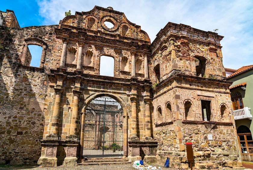 Panama's Historical Treasures: The Old Quarter In-App Audio Walk