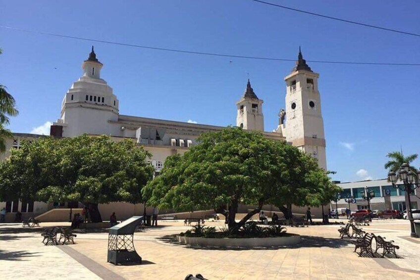4-Hour Private Tour in Puerto Plata with Lunch