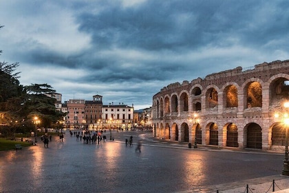 Verona and Lake Garda Full Day Private Tour from Verona