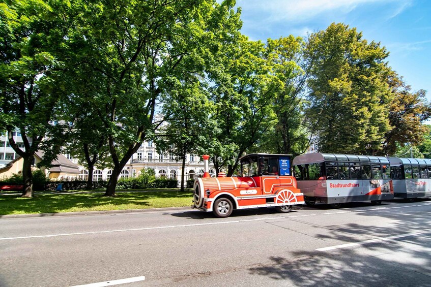 Picture 4 for Activity Regensburg: City Tour with the Bimmelbahn Train