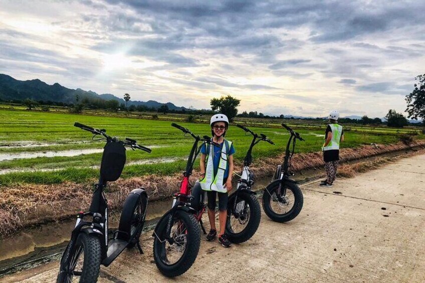 E-Scooter and E-Bike Tour in Kanchanaburi