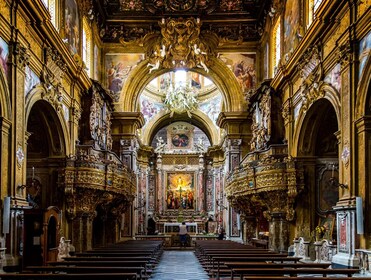 ทัวร์พร้อมไกด์ในเมืองเนเปิลส์ที่มีชีวิตชีวาพร้อมทางเข้าใต้ดิน