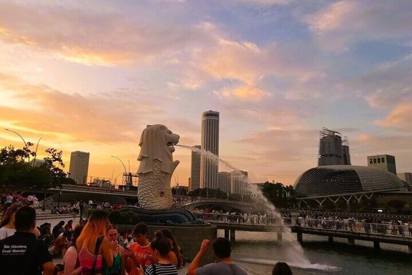 Sunset at Merlion Park