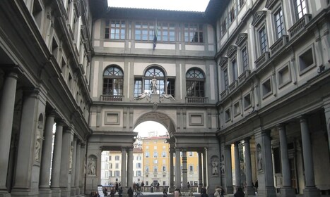 Firenze: Uffizien ja Accademian gallerian pienryhmäretki