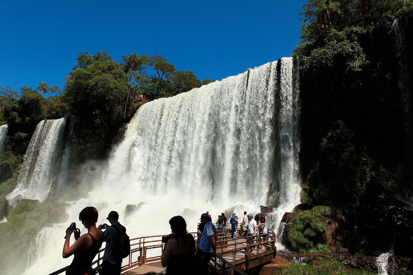 Tour to Argentine Falls, Brazilian Falls and Bird Park-4 days and 3 nights