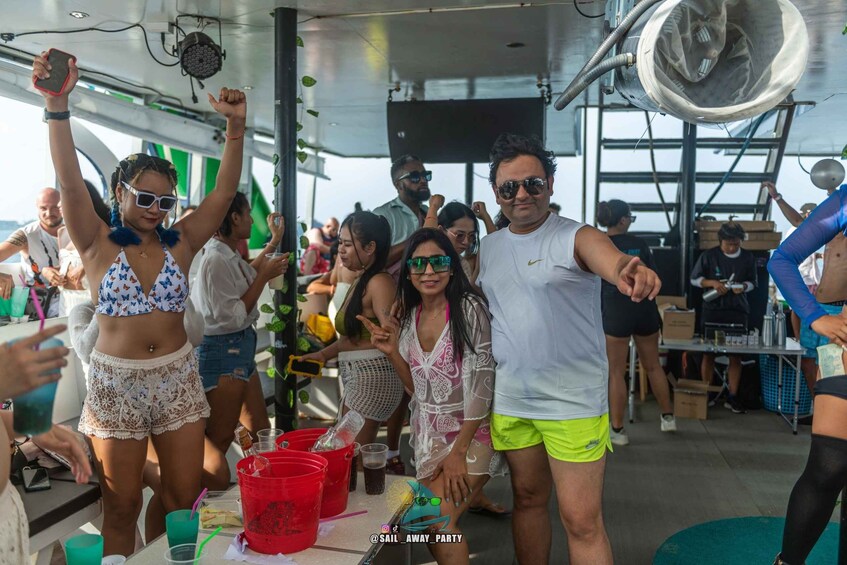 Picture 5 for Activity Sailaway Phuket Boat Party